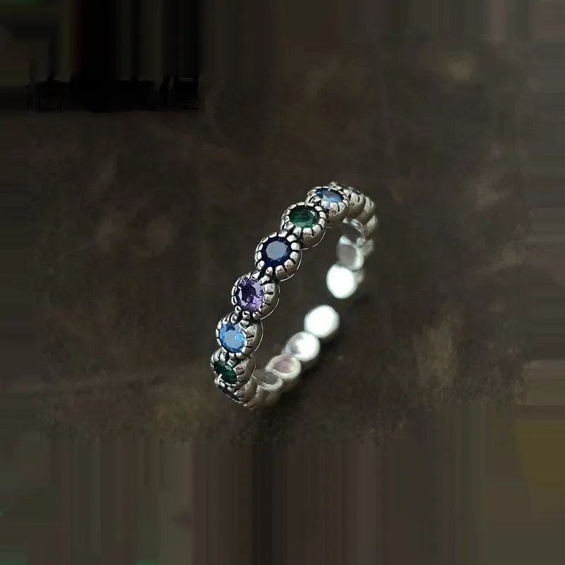 Women's geometric zinc alloy ring with colourful zircon stones and adjustable opening in retro silver finish