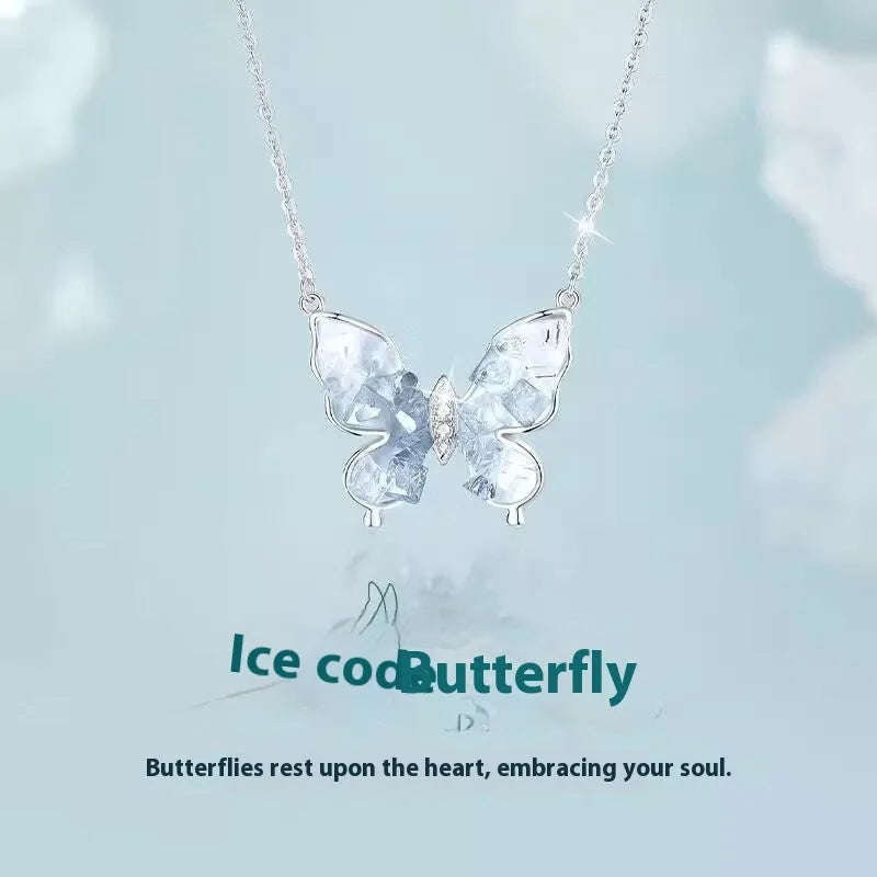 Adjustable 41-50cm 925 silver necklace with detailed butterfly pendant on O-ring chain