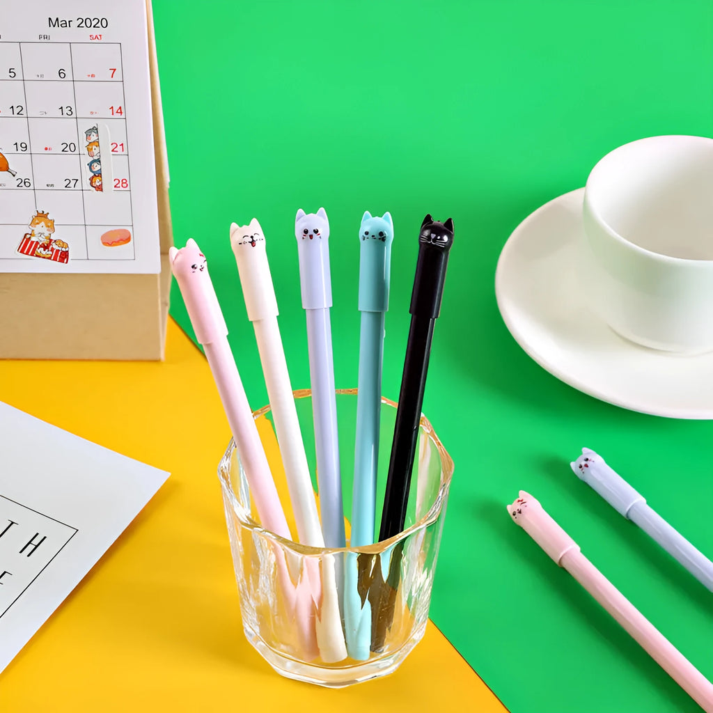 Cat pendulum gel pen with swinging charm and 0.5mm tip in multiple colour options