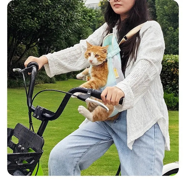 Soft non-woven polyester canvas pet backpack for cats available in three sizes and colours
