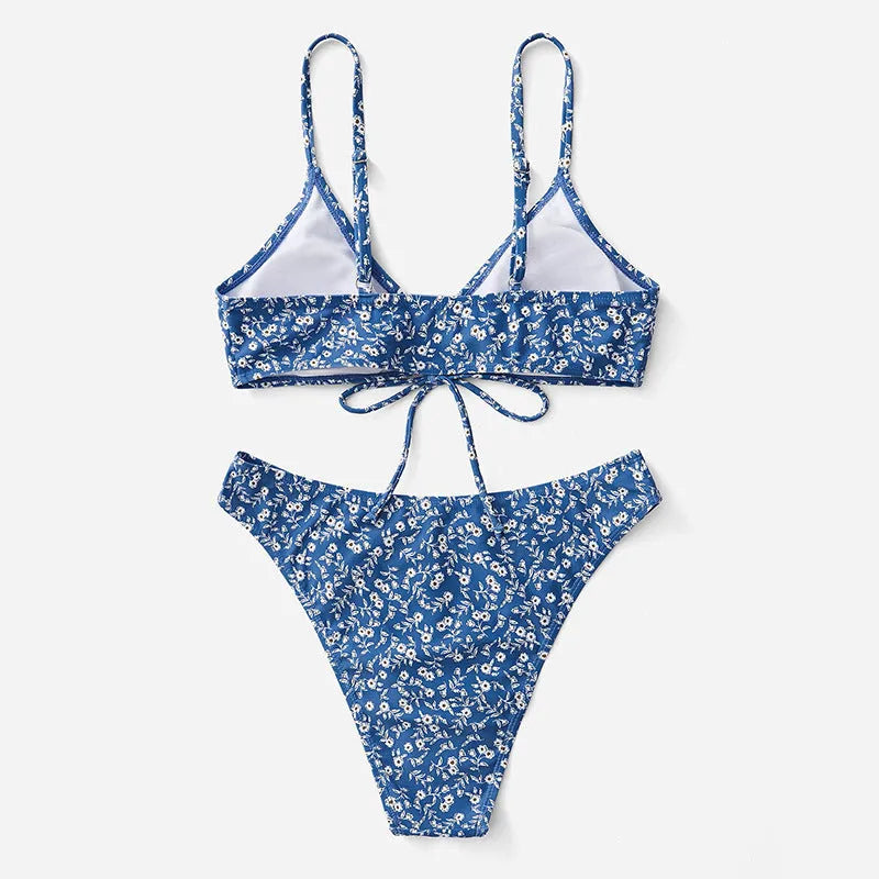 Blue three-piece swimsuit set with top and shorts for swimming without steel rings