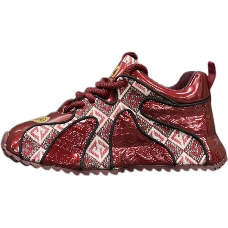 Men's creamy-white casual lace-up shoes with embroidery stitching on the artificial PU upper and a thick platform rubber sole.
