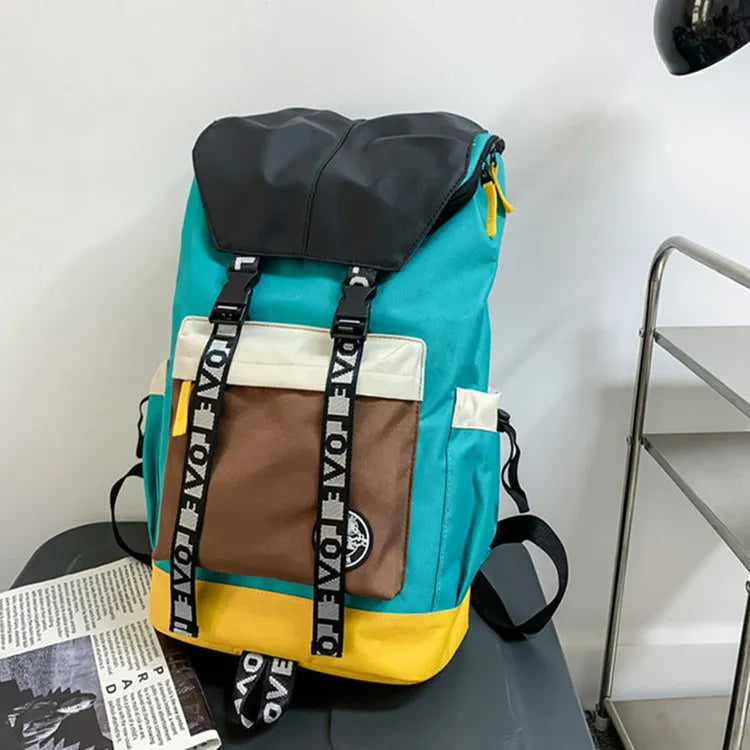 Oxford cloth backpack in black, green, or red with 32cm width and three carrying options