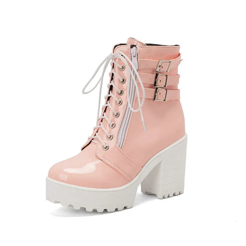 Women's thick-heeled short boots in black with 6-8cm heel and waterproof platform sole