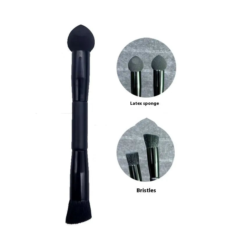 Black wooden handle concealer brush with sponge tip applicator for dark circle coverage