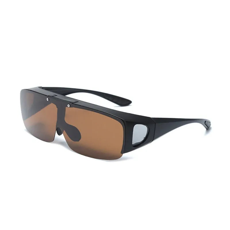 Polarised sunglasses with one-piece myopia lenses and interchangeable lens options in black, grey, dark green, tea, vari-colour, night vision, and yellow green.