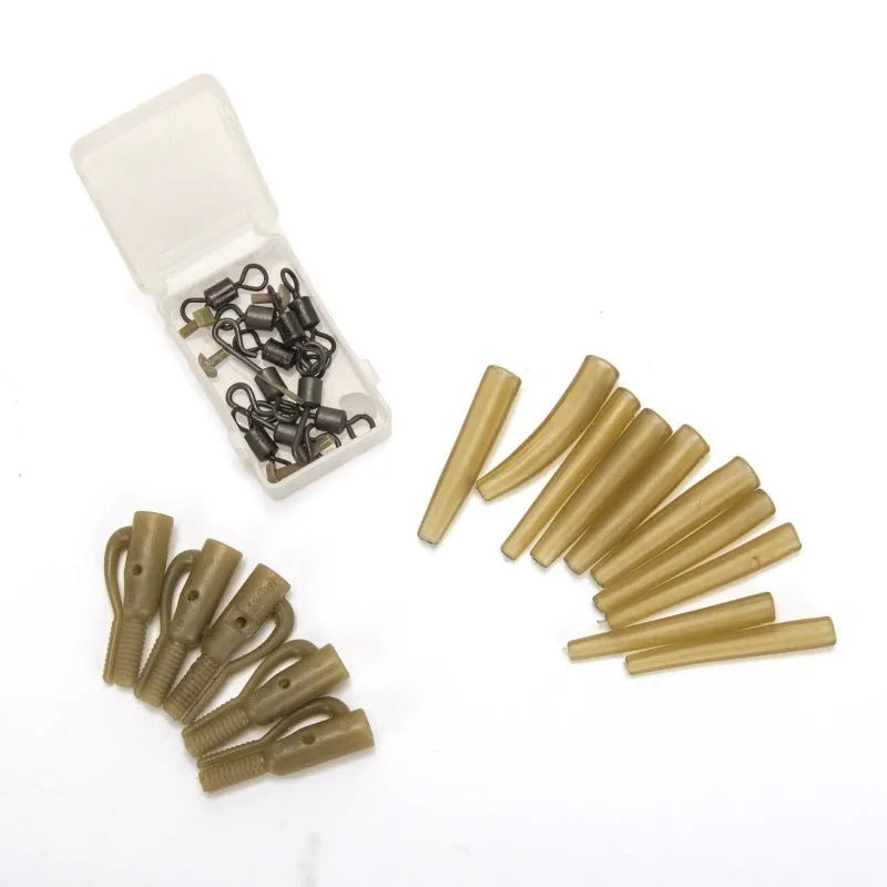 30 piece carp fishing accessory set showing anti-winding pipes, threaded hoses, rotations, and screws for rig building