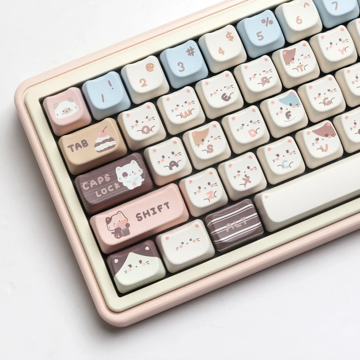 Sea salt cat design PBT keycap set showing 26-key layout with 7u spacebar supplement for mechanical keyboards