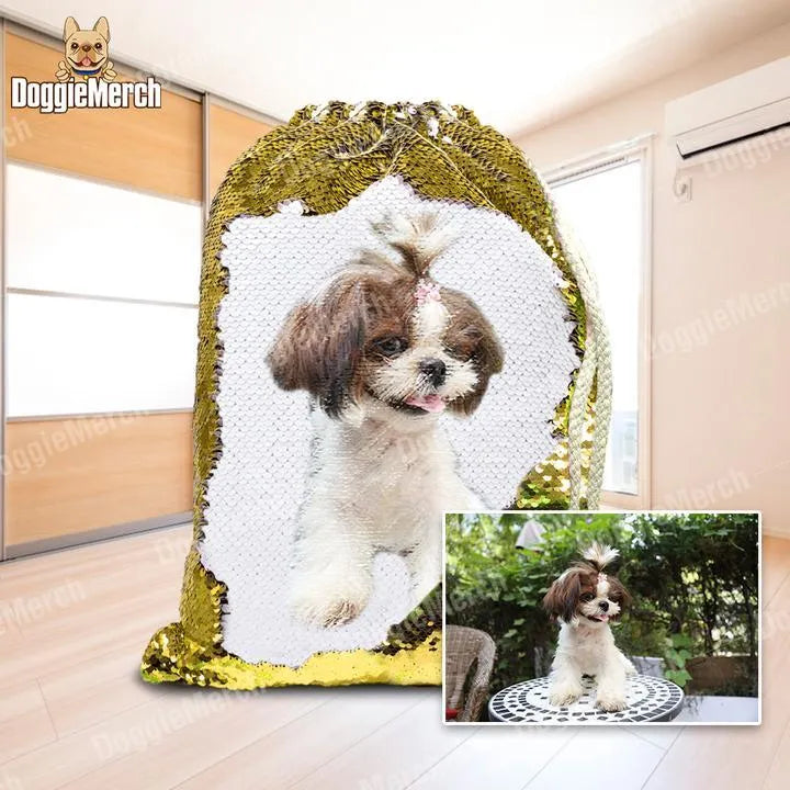 Custom purple sequins backpack with dog photo and personalised name, showing 34 x 45 cm dimensions and drawstring opening