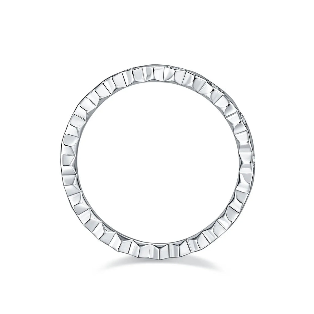 Moissanite wedding ring set in S925 silver with platinum plating, sizes 5-9, GRA certificate and gift box.
