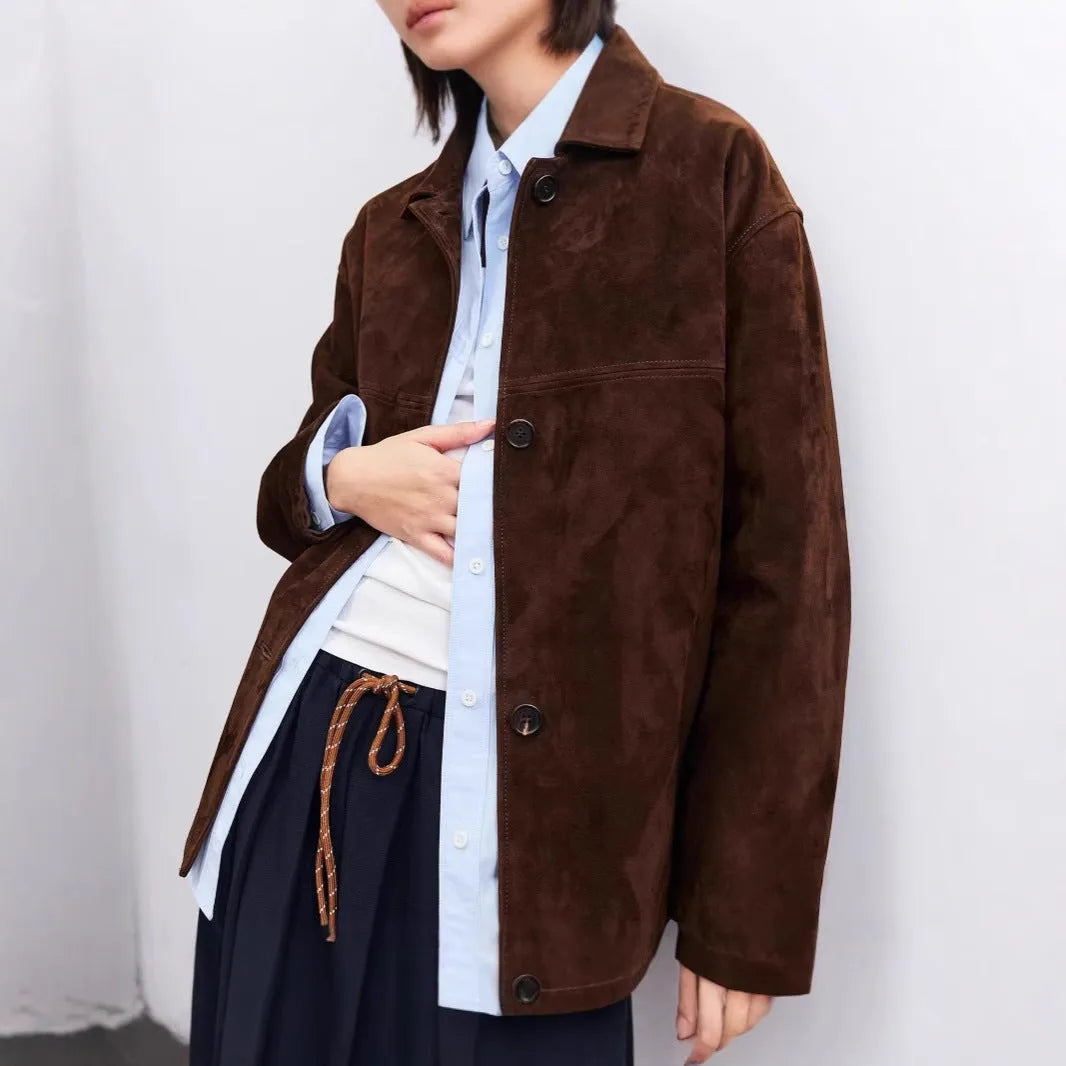 French elegant retro cashmere coat with Peter Pan collar and leather stitching in caramel mocha colour