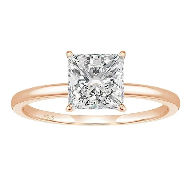 925 silver geometric ring with round zirconium centre in silver finish on grey background