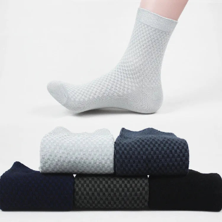 Men's bamboo fibre business socks with small square pattern in five colours, sized 38-44
