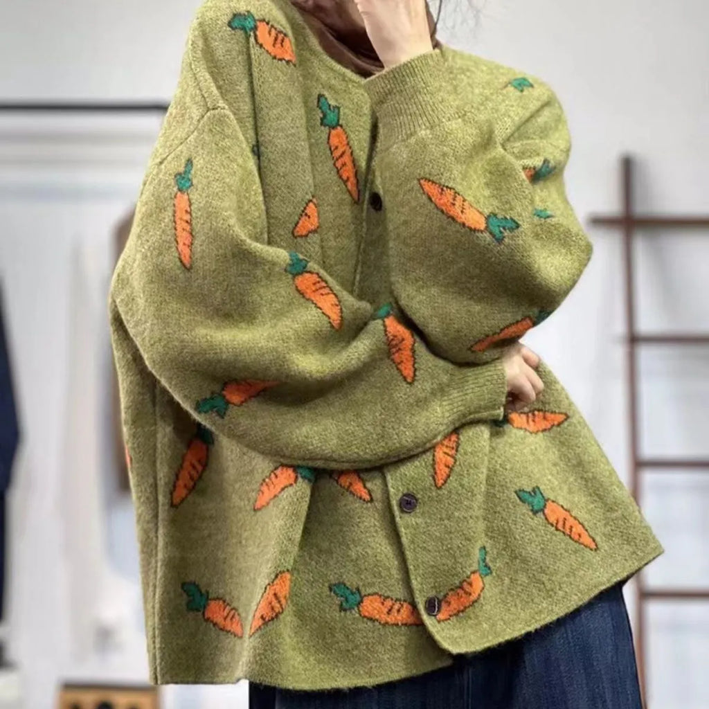 Round neck cardigan with Mori artistic printing and colour contrast details in loose fit