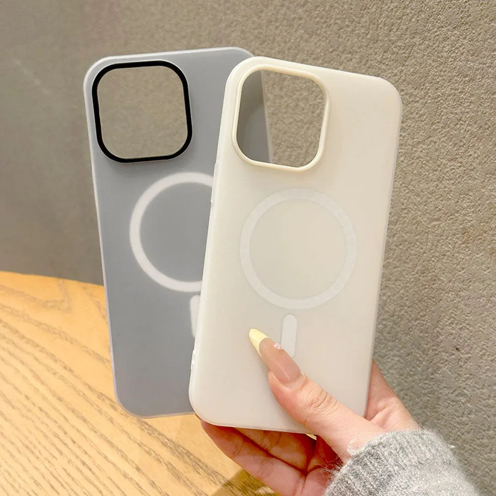 Double-layer magnetic phone case for iPhone 15 and 16 in beige, black, green, light yellow, orange, pink, rose red, light blue, purple.