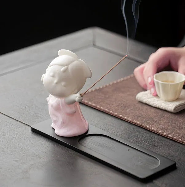 Ceramic little female court attendant incense burner decoration in choice of four colours, 15cm height