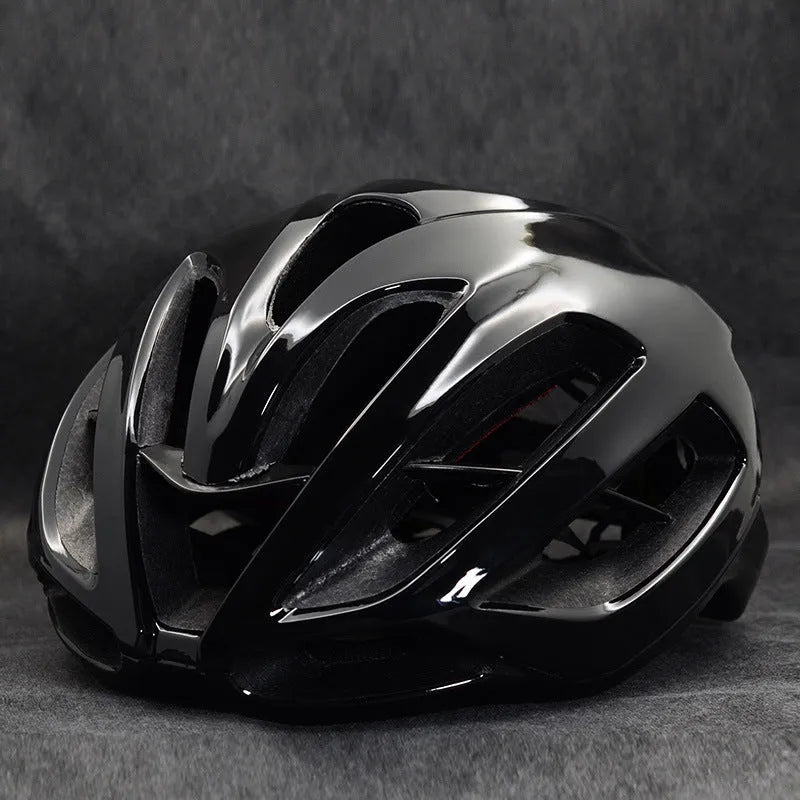 EPS split bike helmet for adult male cyclists, sizes L and M, in five colours