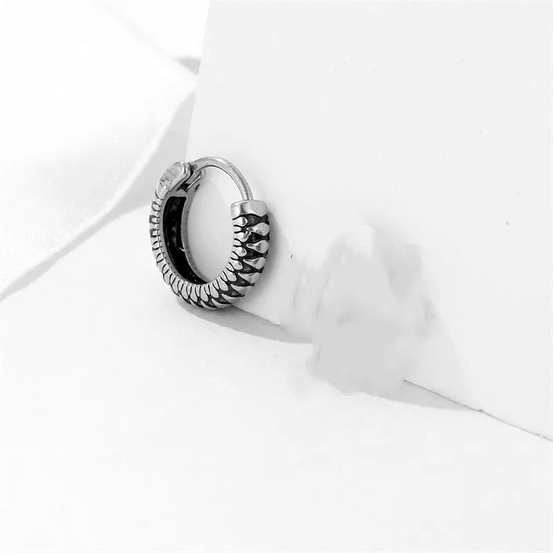 Geometric round titanium steel earrings with stainless steel stripes in silver finish