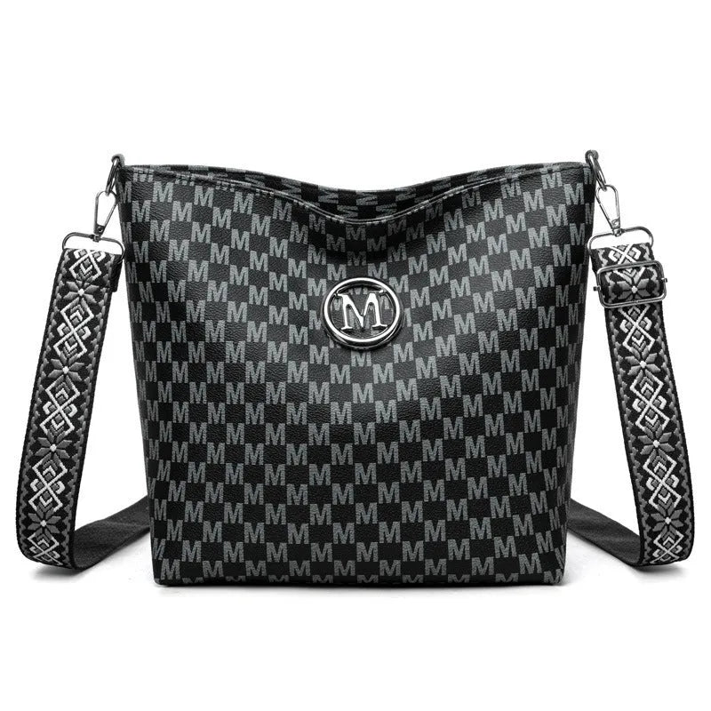 Retro dumpling-shaped PU shoulder bag in black, brown, or white with zipper change pocket