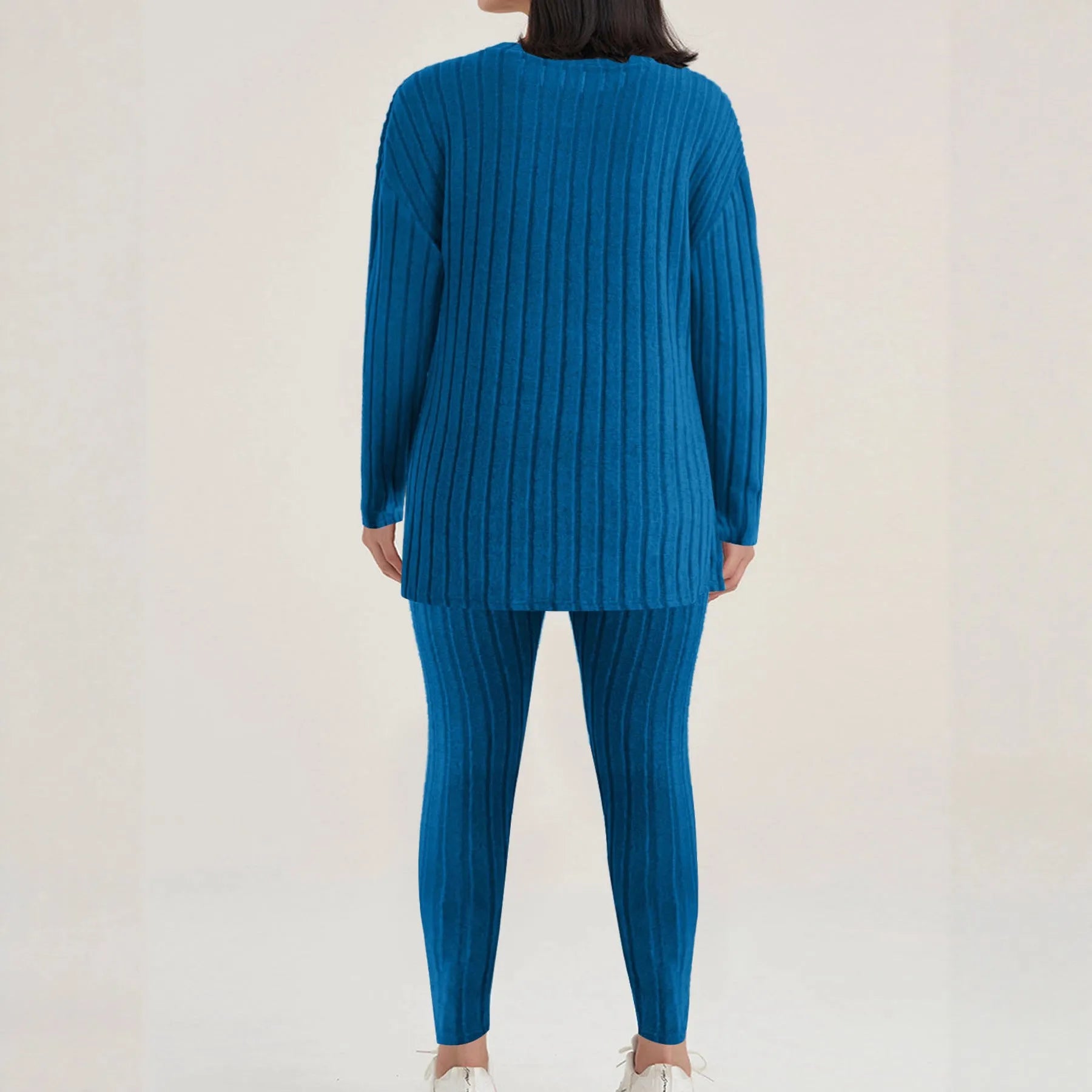 Black or blue polyester two-piece homewear set with regular sleeves in sizes 1XL to 5XL