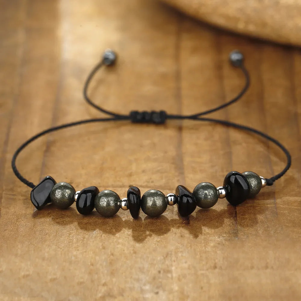 Black garnet stone bracelet with geometric gravel pattern and moon elements