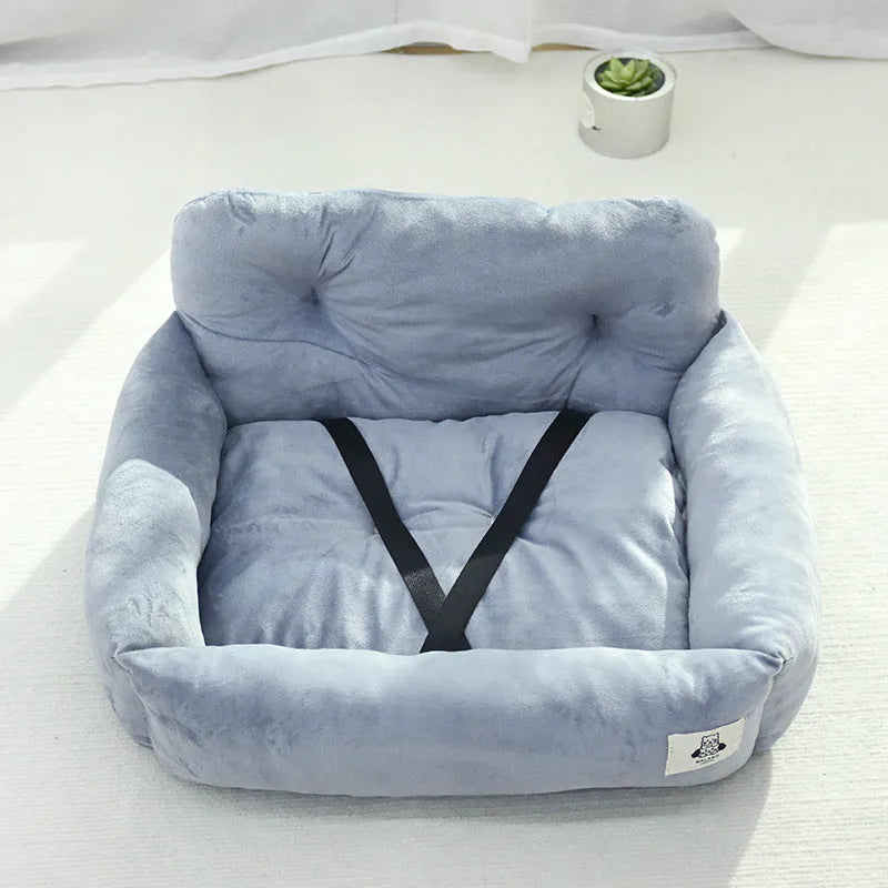 Car-mounted pet outing nest in blue plaid cloth for dog transport during vehicle journeys