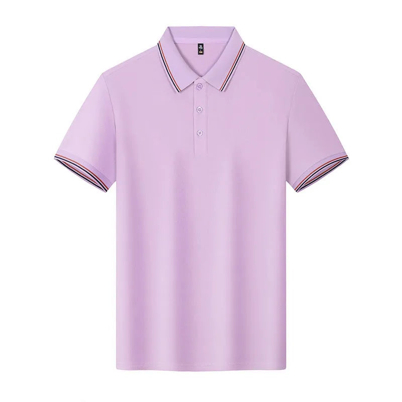 Man wearing a light blue ice-feeling Solona work polo shirt with short sleeves
