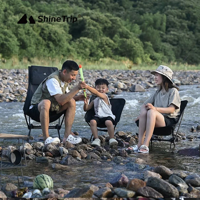 Aluminium alloy folding moon chair in army green, shown in a folded and unfolded state.