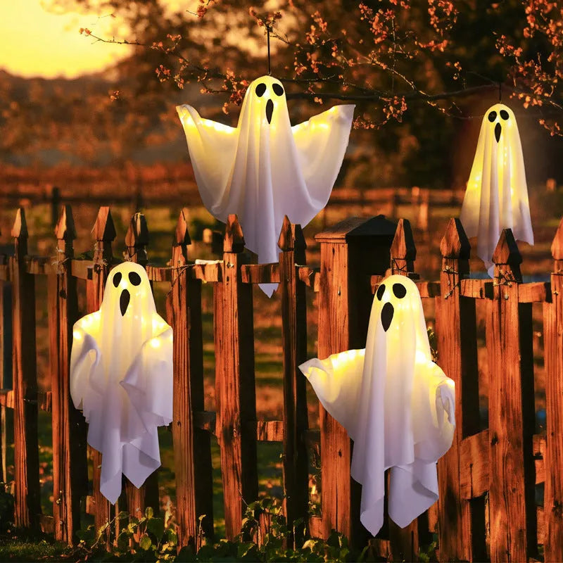 White ghost scream Halloween ambience light with cloth construction and 4.5V electronics