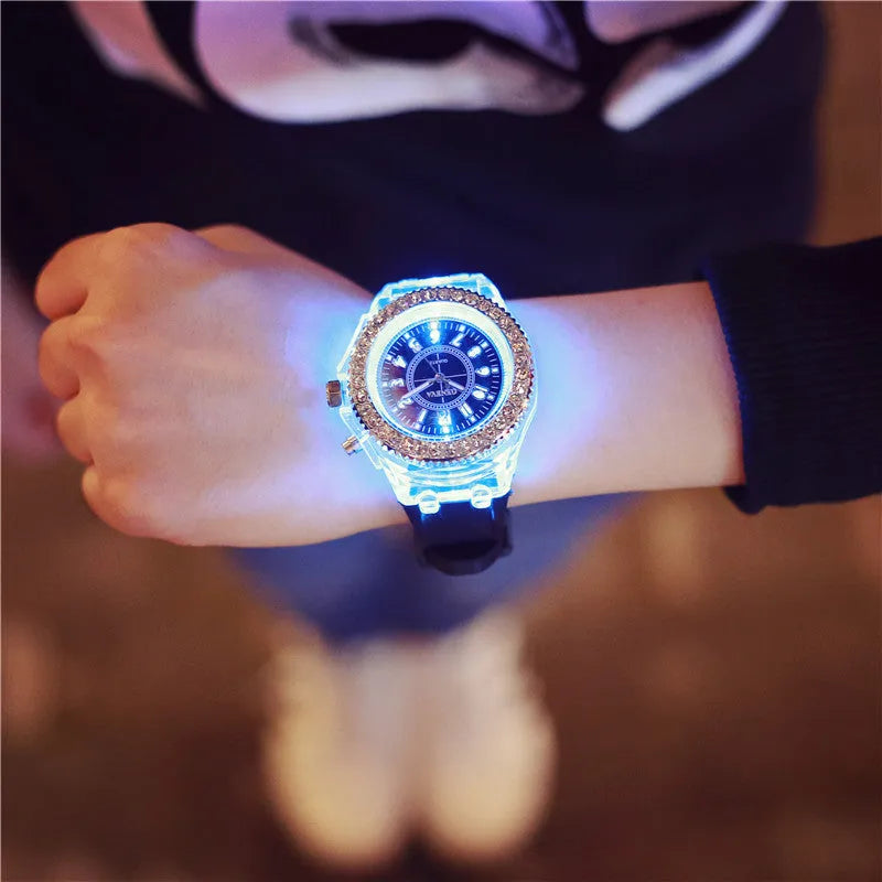 Women's LED luminous quartz watch with silicone strap and 43mm round dial