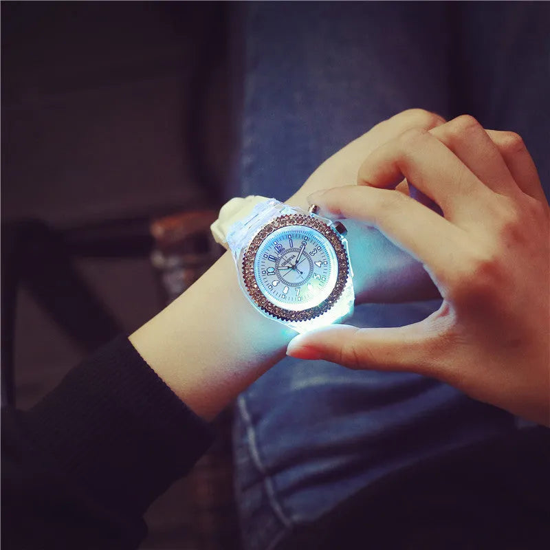 Women's LED luminous quartz watch with silicone strap and 43mm round dial