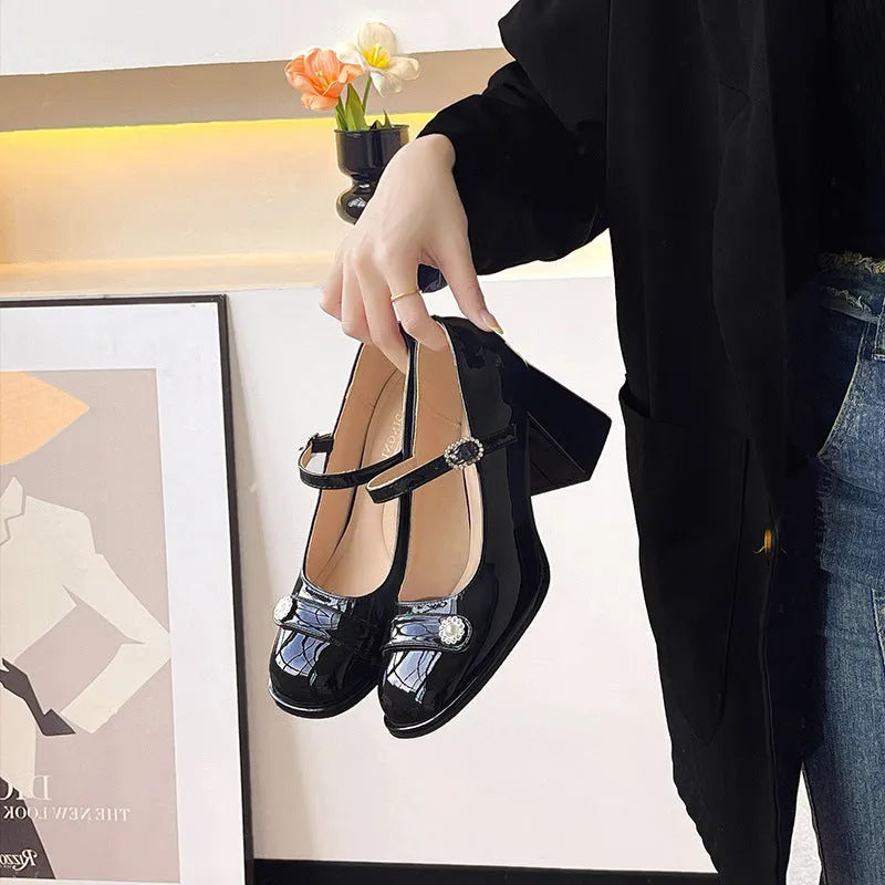 Women's black patent leather chunky heel shoes with round toe and buckle, shown in size 40 with 5CM heel