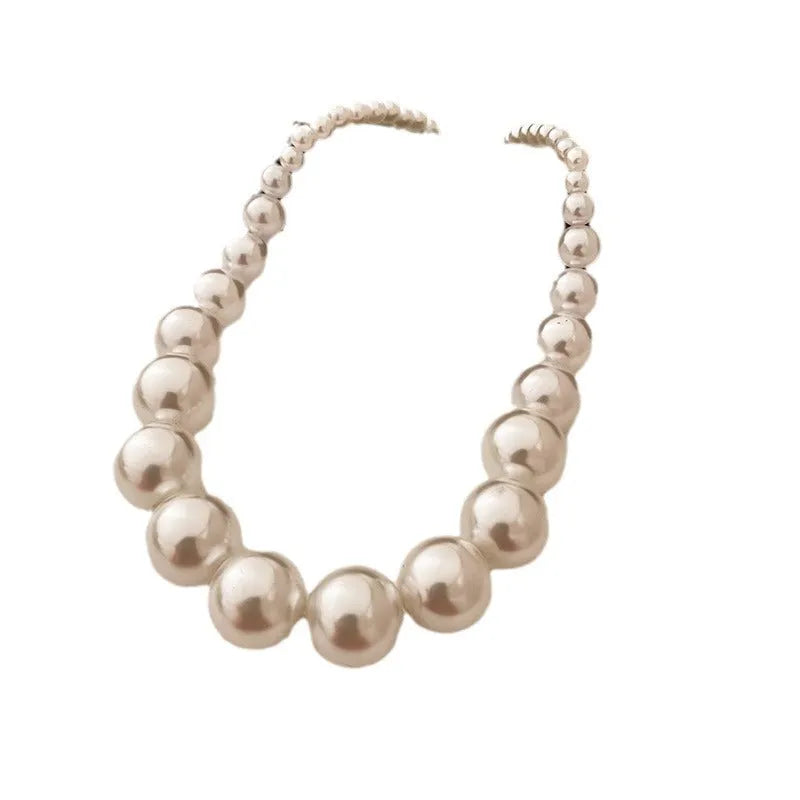 White French retro gradient pearl necklace with large and small U-shaped imitation pearls on ball bead chain, 43cm+5cm.