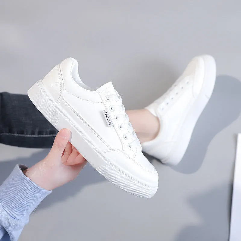 Korean style low-top sneakers in white or brown with artificial PU upper and wear-resistant soles