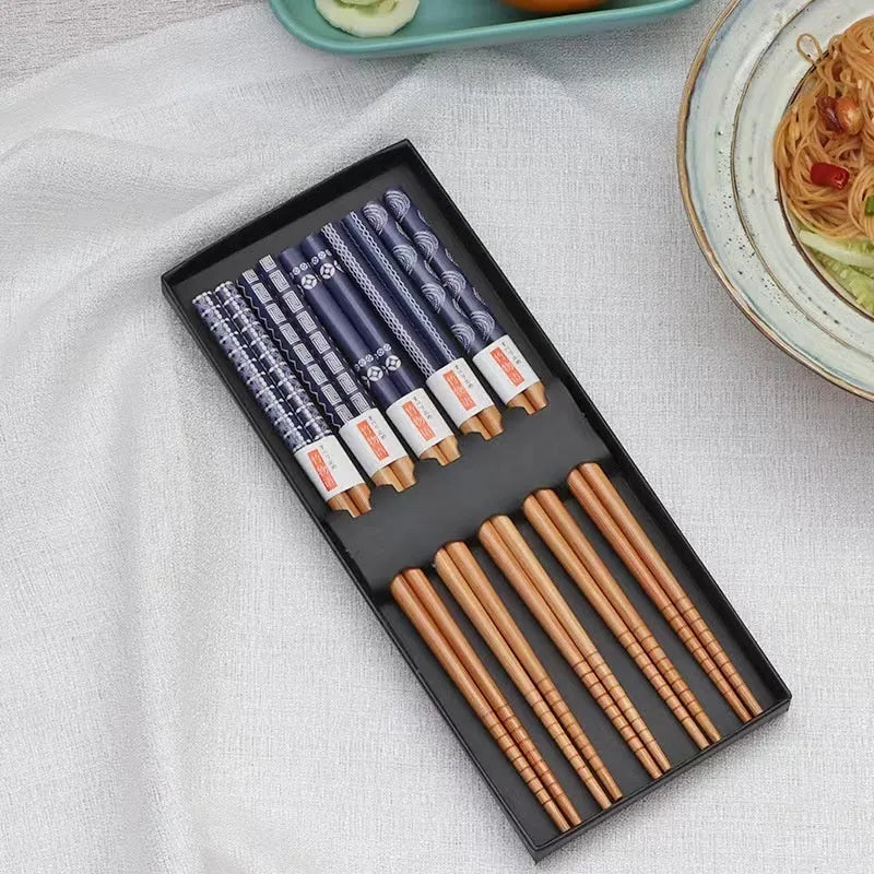 Five-colour Japanese bamboo chopsticks set with sisal polishing and 23cm length