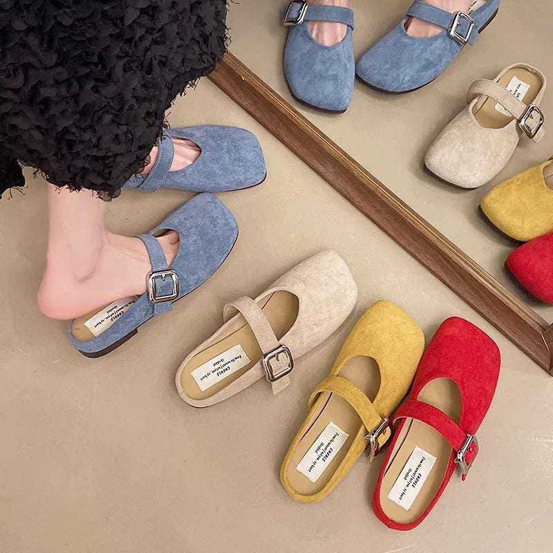 Women's flat closed-toe slippers in apricot colour with a square head design and rubber sole.
