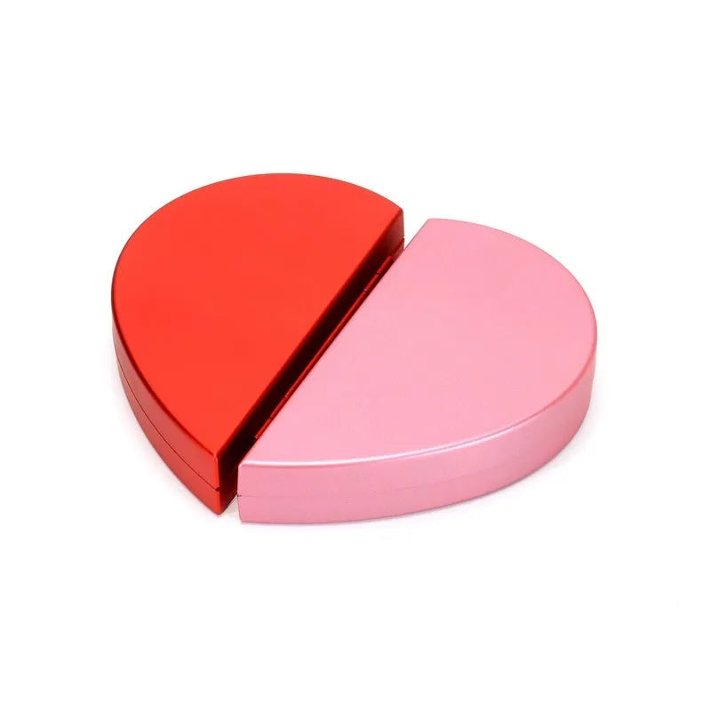 Rotating heart-shaped ring box with 3D rose decoration in red colour
