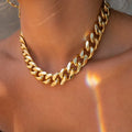 Women's gold thick chain necklace with 6cm pendant, 32cm total length, electroplated alloy construction