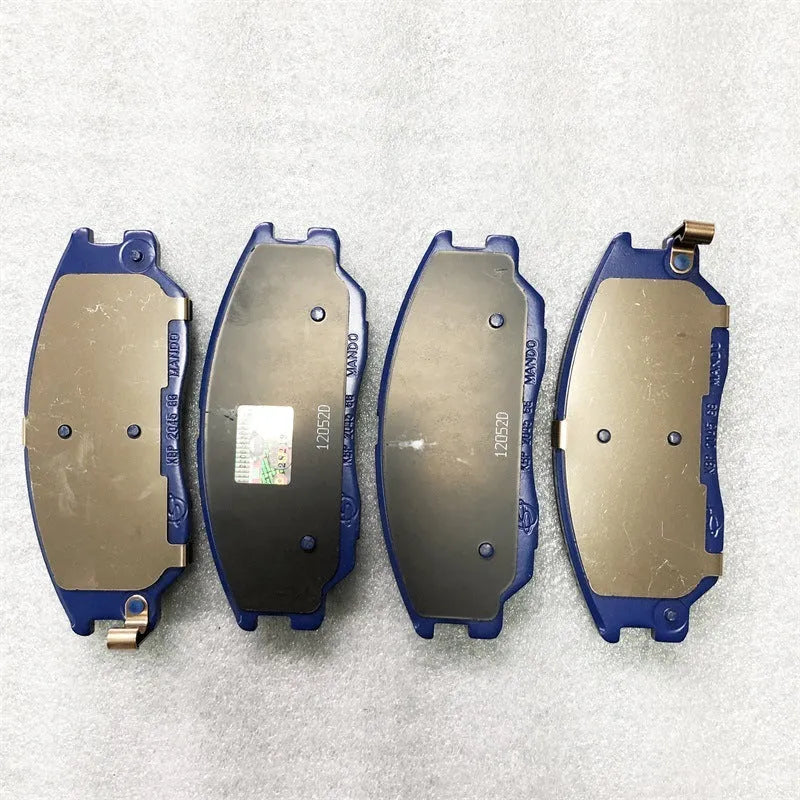Aiteng Kyron Rester brake pad set with metal accessories for vehicle-specific replacement