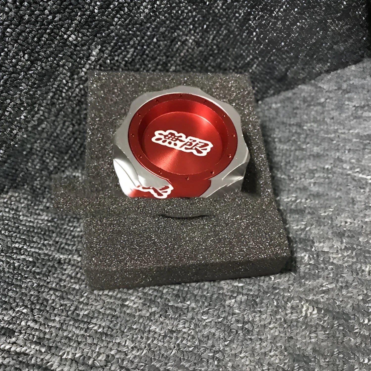 Aluminium alloy oil filler cap for Honda cars in red, blue, silver, black, purple, and gold colour options.