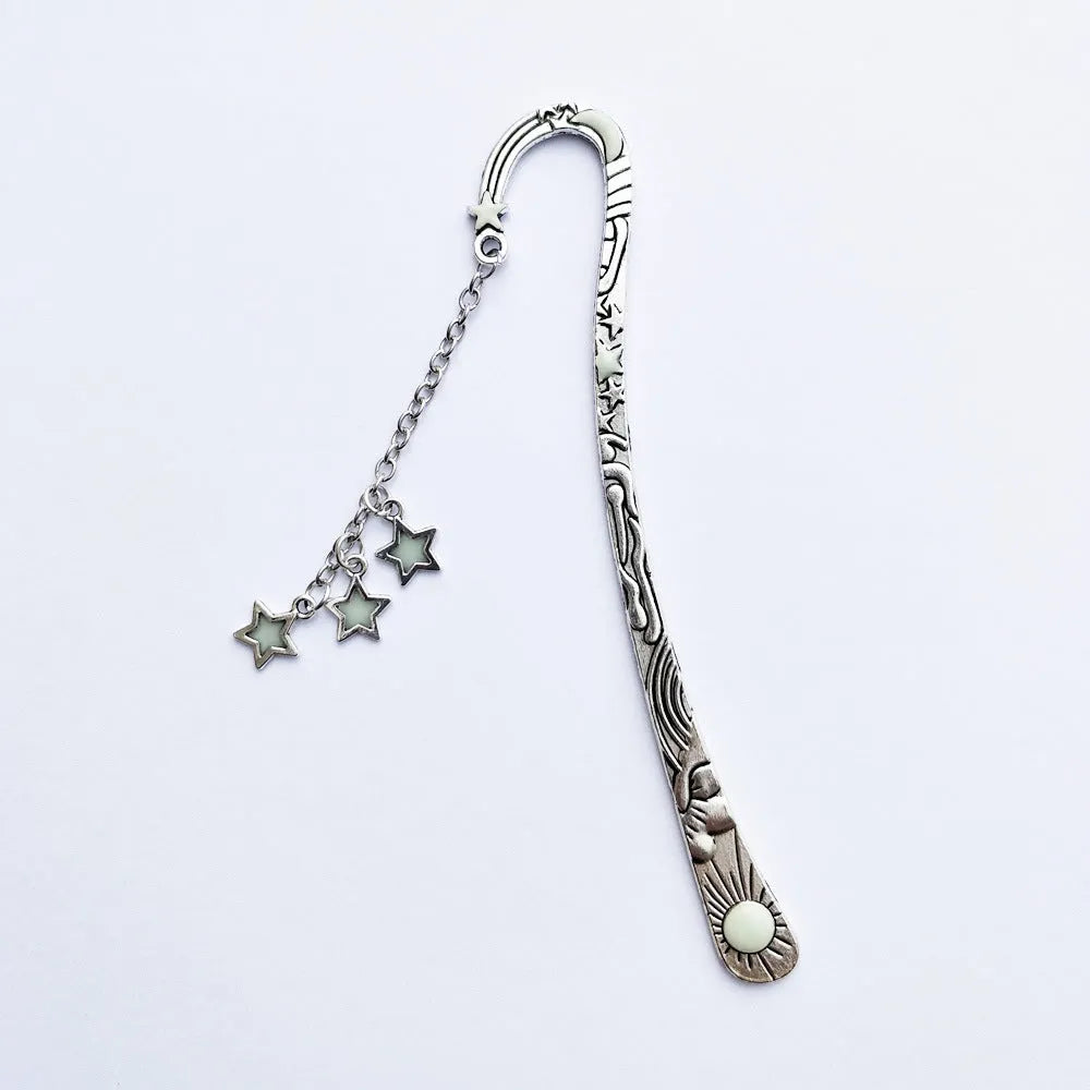 Retro five-pointed star metal bookmark with fluorescent finish and celestial motifs