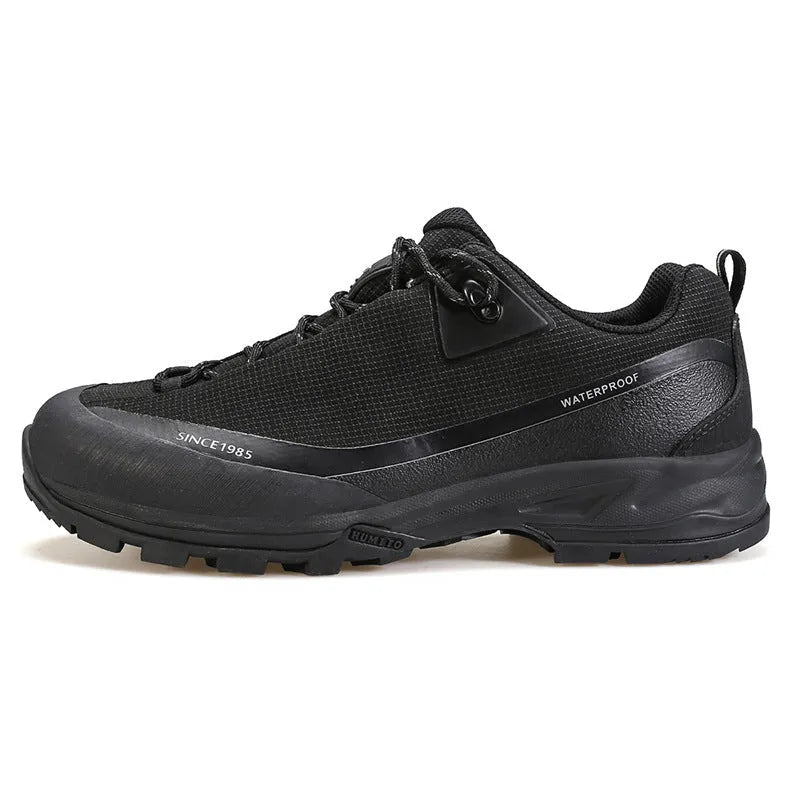 Low-top mountain climbing shoes in leather mesh with non-slip rubber outsole, available in multiple colours and sizes 36-46