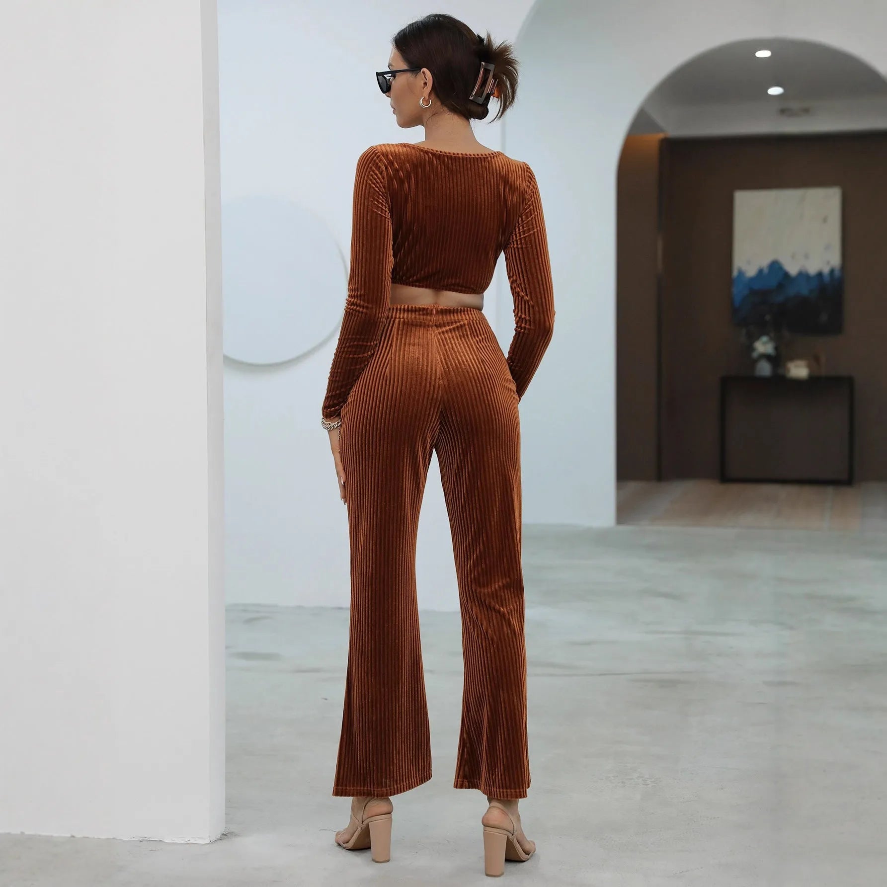 Long sleeve caramel sweater set with top and trousers, spandex blend fabric, sizes S to XXXL