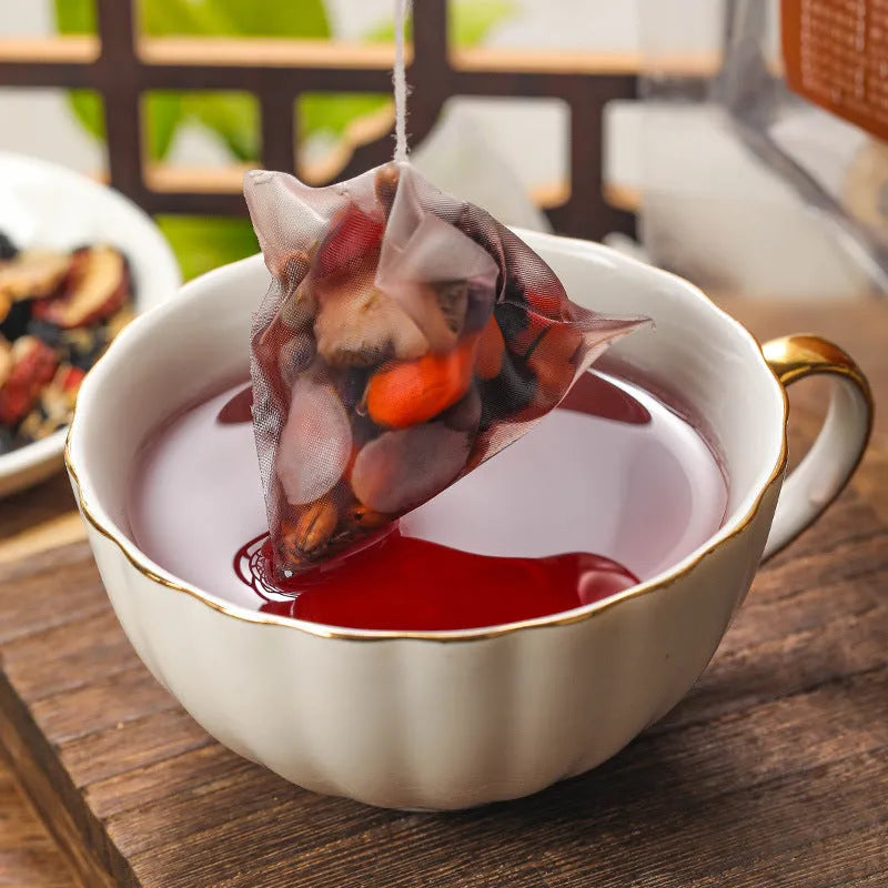 Package of ginseng black wolfberry tea with 40 small bags, total weight 200g.