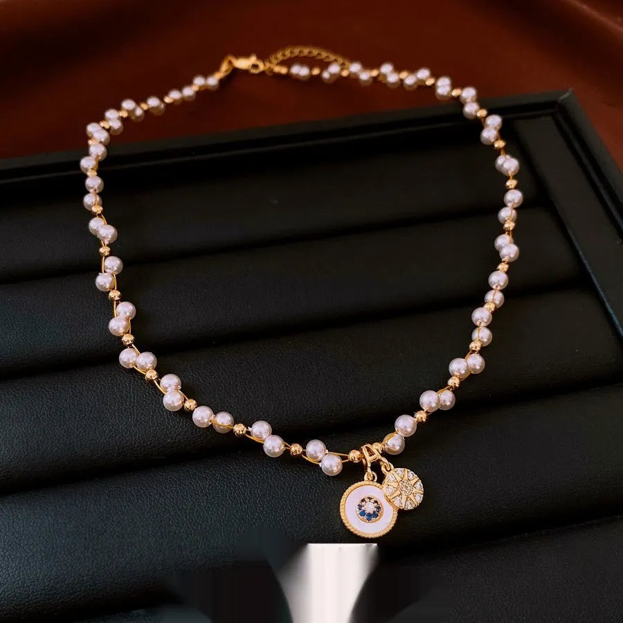 Gold electroplated women's necklace with zircon pearl pendant on adjustable 41-50cm clavicle chain