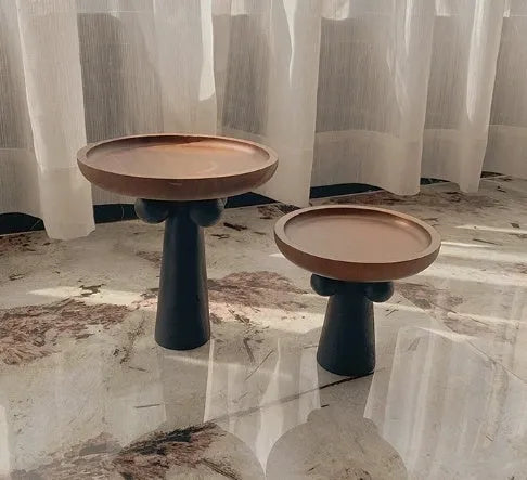 Round beech wood decor tray with 15cm legs holding candles on light wooden surface