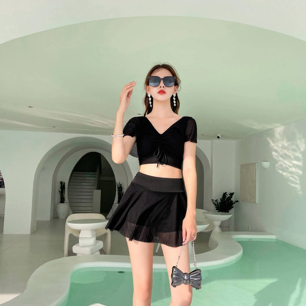 Women's two-piece skirt swimsuit set in solid colour for swimming and wading