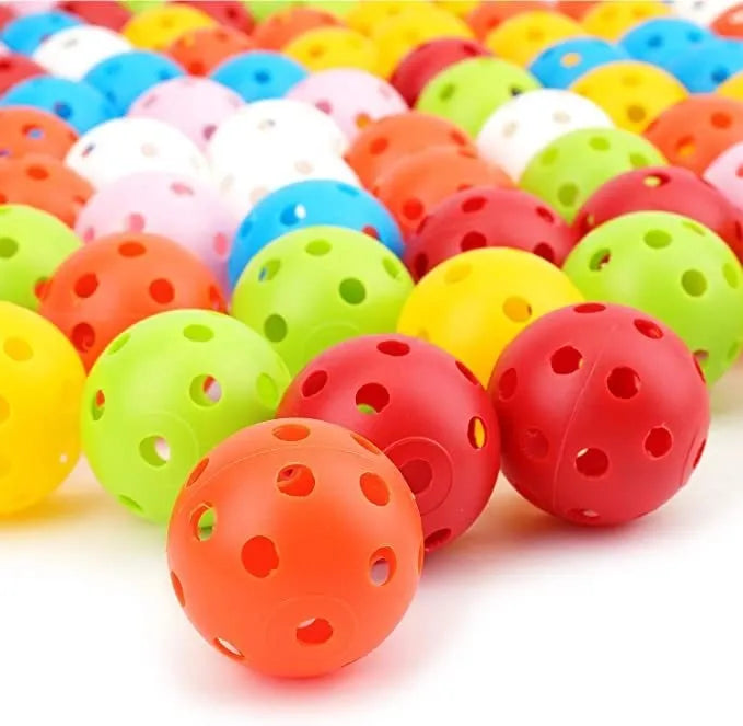 Six-colour golf practice balls in net pocket, each measuring 42mm diameter