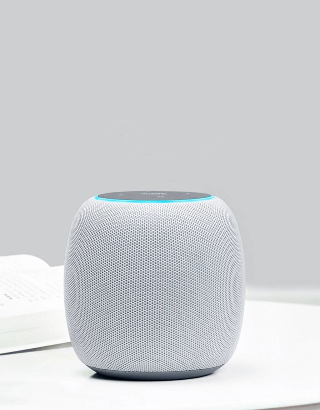 220VUS model artificial intelligence mini speaker with voice control functionality