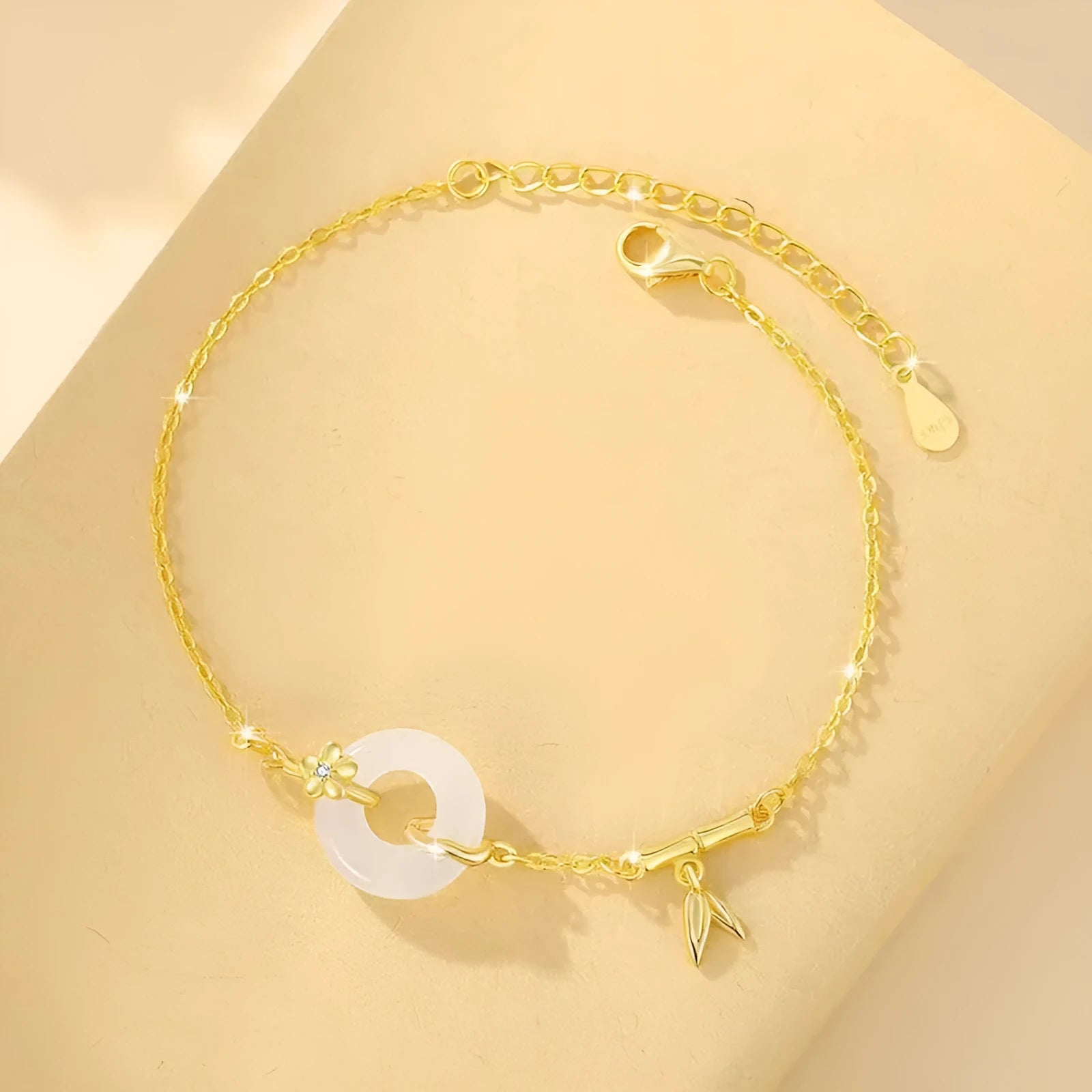 Silver-gold women's bracelet with peace buckle design, white chalcedony stone and starry sky decorations